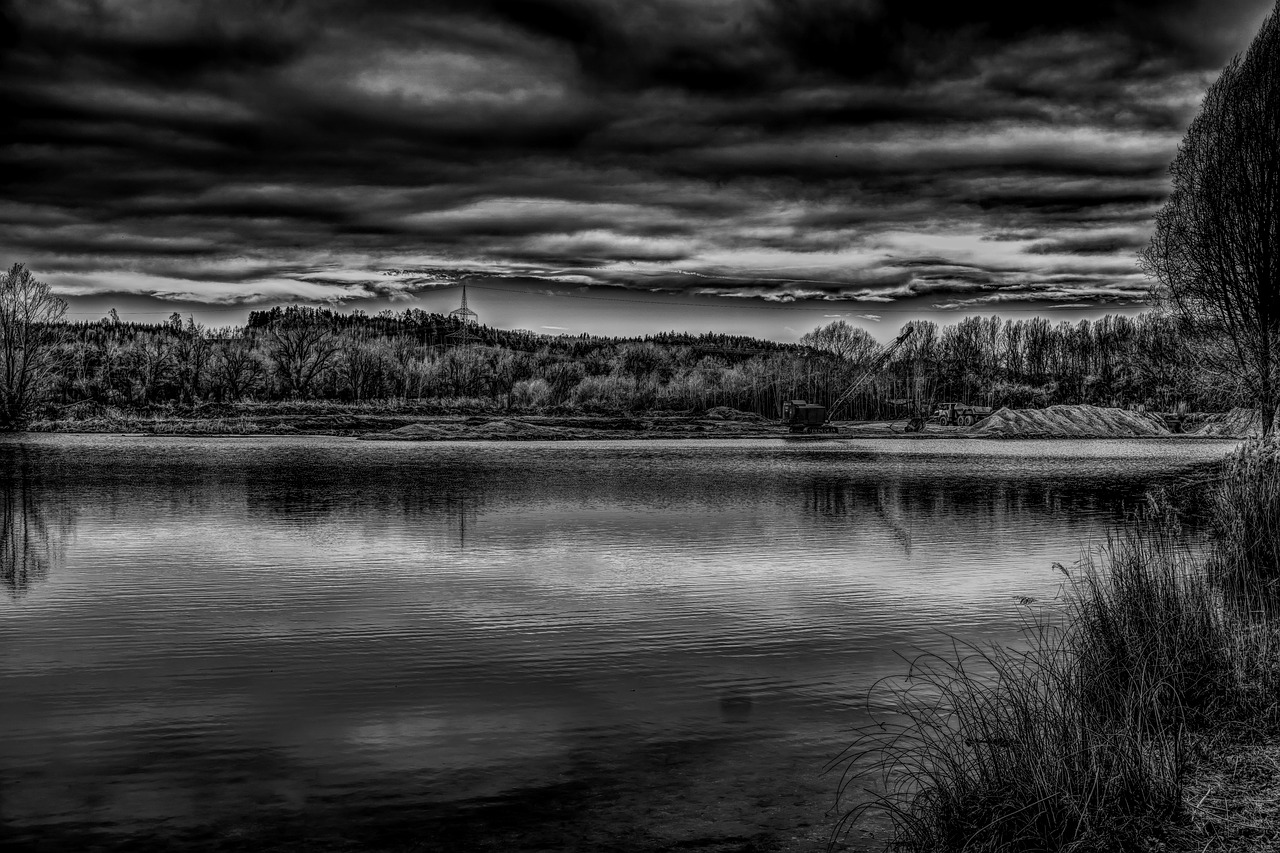 How to Use Low-key Monochrome Landscape Photography