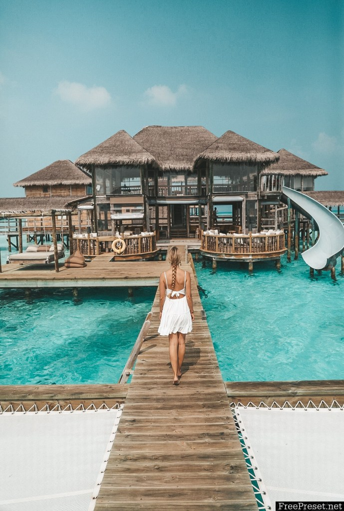 Pilot Madeleine - Maldives Desktop & Mobile Presets