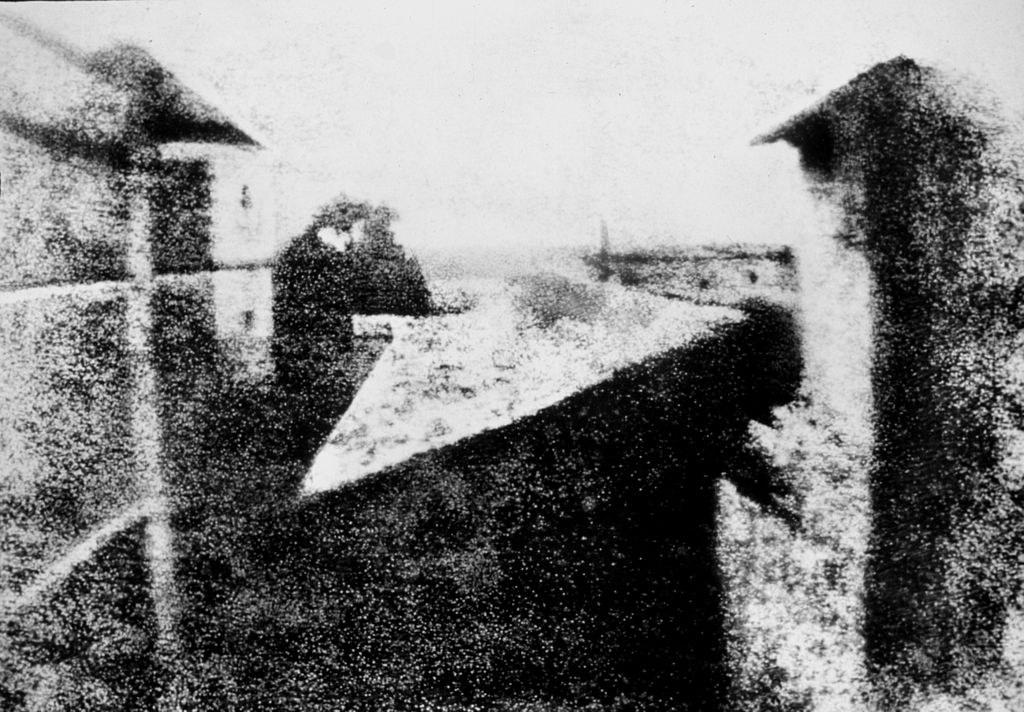 View from the Window at Le Gras, Joseph Nicéphore Niépce - Public Domain