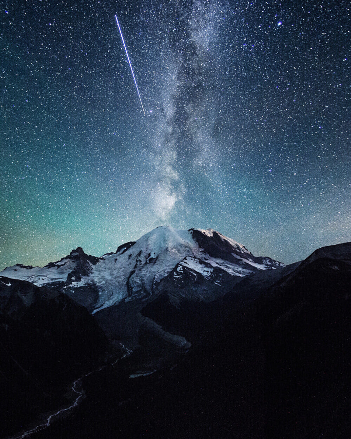 shooting star. milky way. mount rainier. washington. by Tanner Wendell Stewart on 500px.com