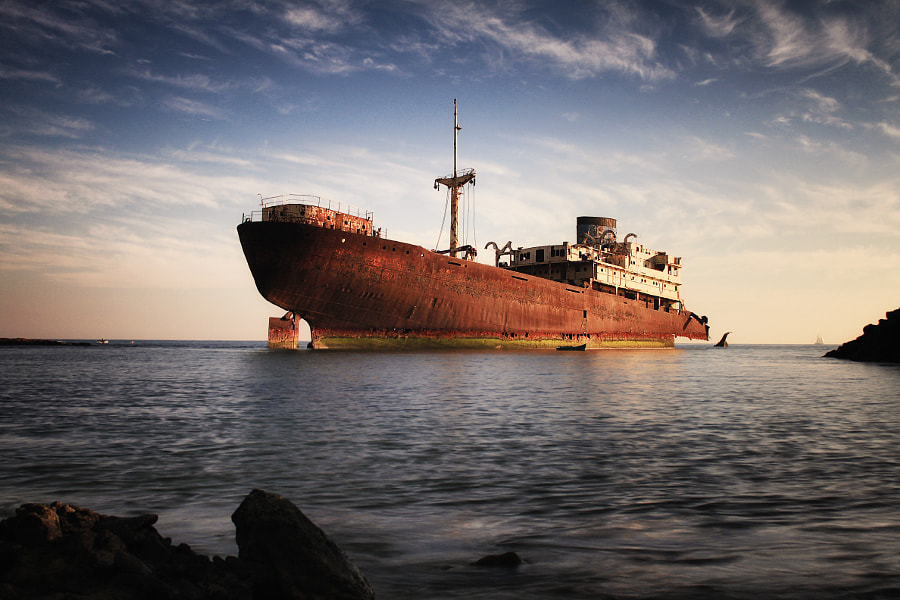 Shipwreck by Leonardo Regoli on 500px.com