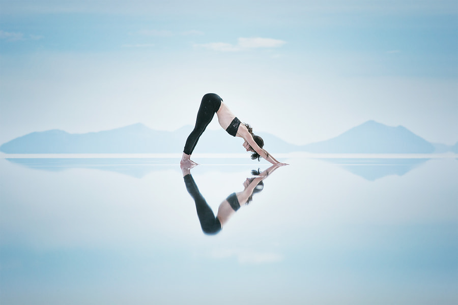 Yoga in Uyuni by Eric  Paré on 500px.com