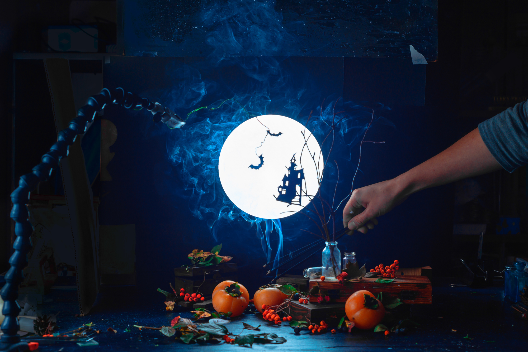 500px_blog_Halloween_still_life_smoke