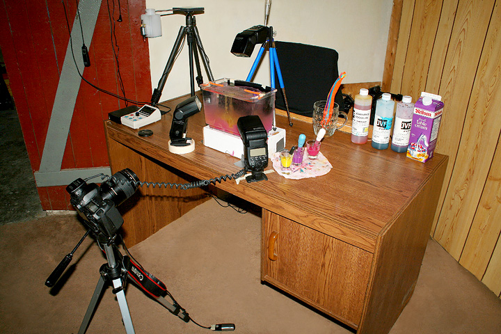 Setup 4. The setup I use for my liquid flow images and also the ones where the mushroom type drop is on top of the surface, with the delayed flash on the flow underneath. You can see I need both hands so I use the shutter button as a foot pedal.