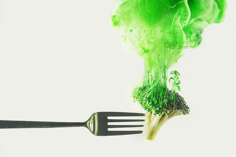 Disintegrated broccoli by Dina Belenko on 500px.com