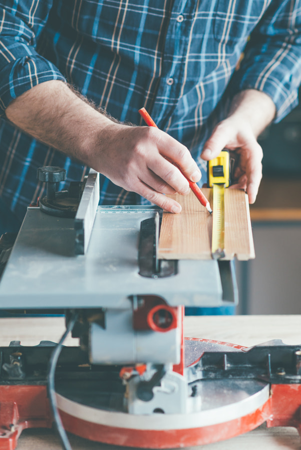 Carpanter working in his workshop by Igor  Milic on 500px.com