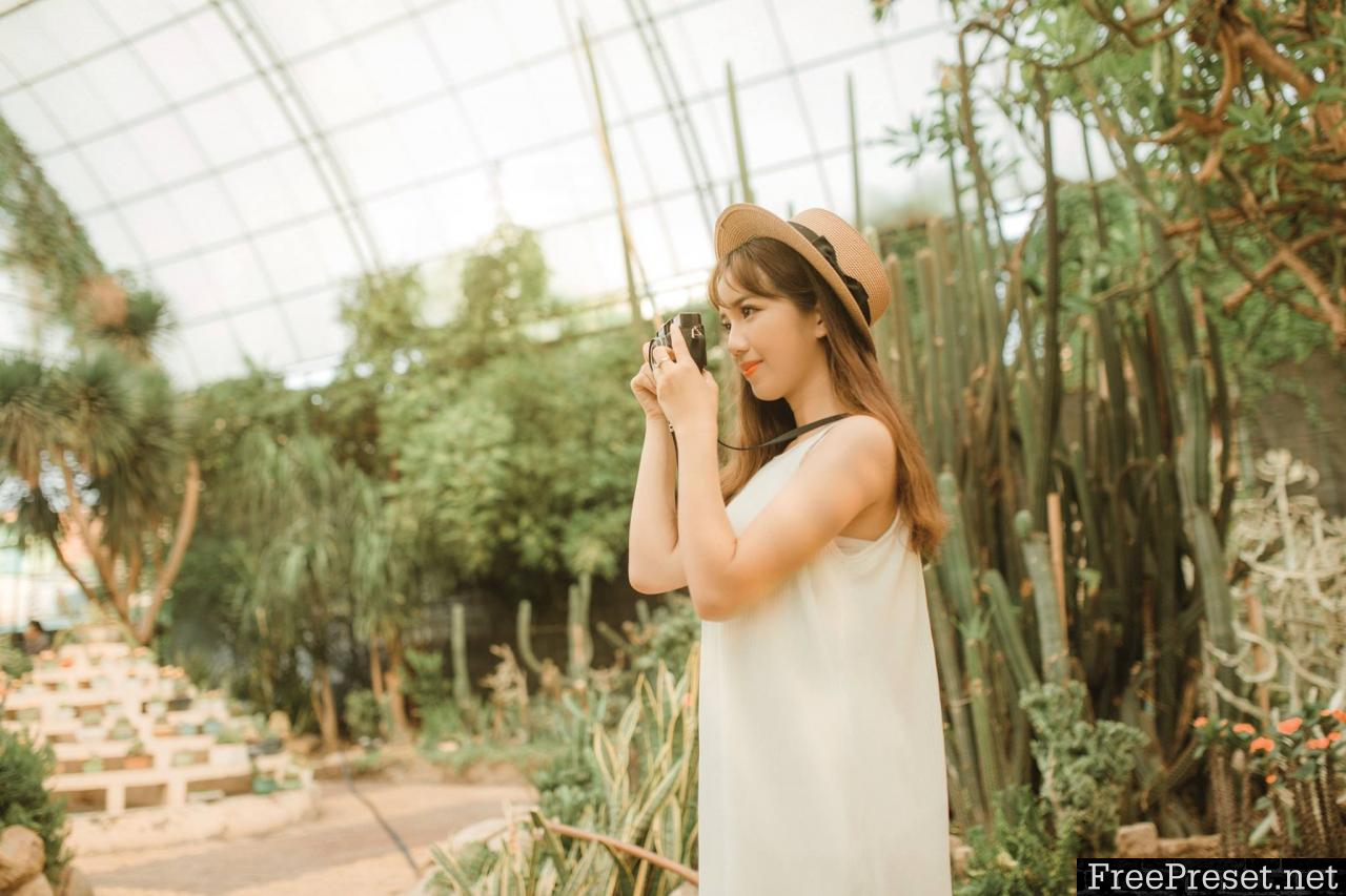 Denis’s Collection 4 – Girl and cactus lightroom preset