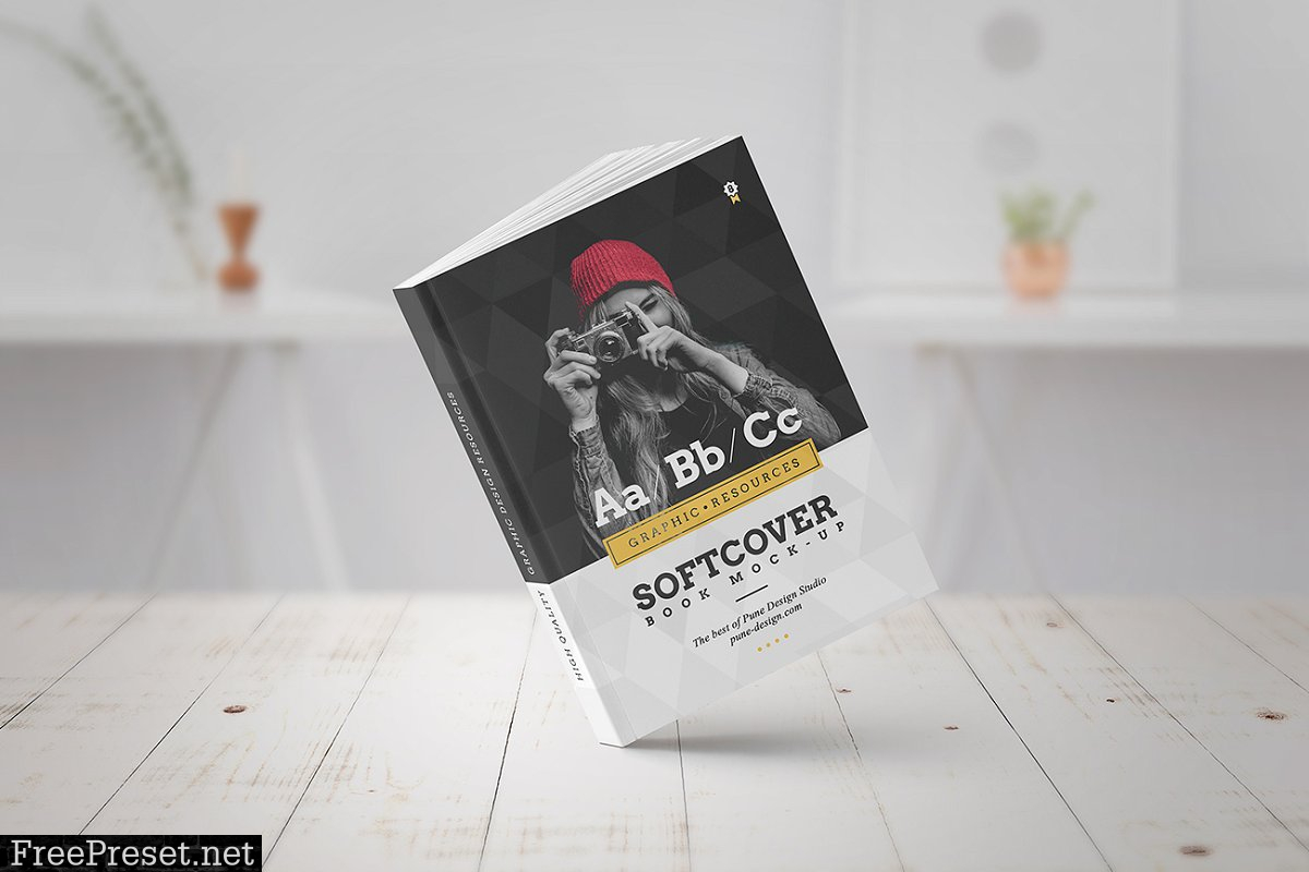 Book Mock-Up / Softcover Edition 622354