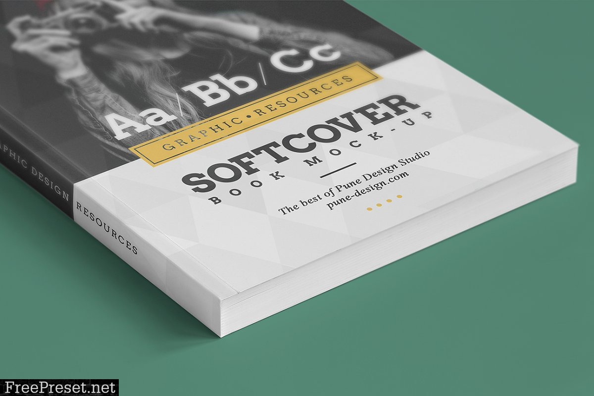 Book Mock-Up / Softcover Edition 622354