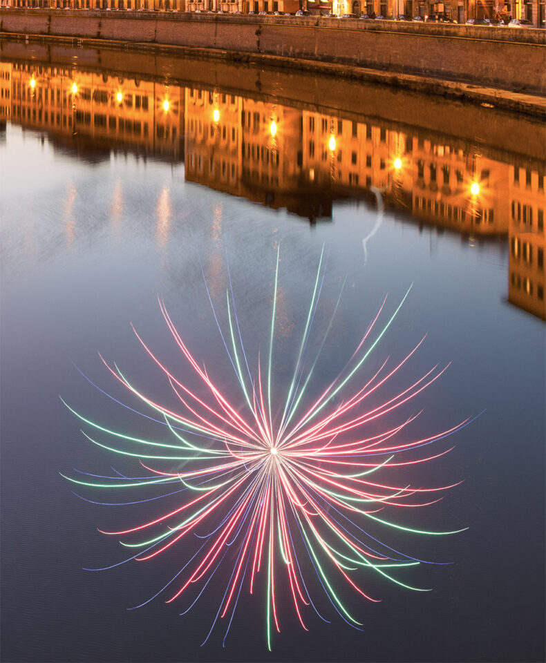 Reflection firework in Photoshop