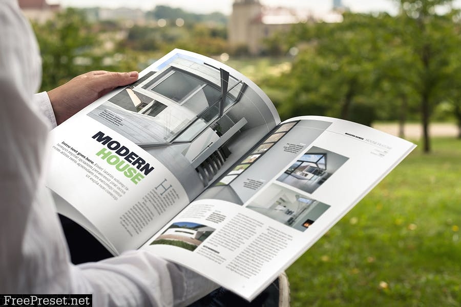 Brochure / Magazine Mockup