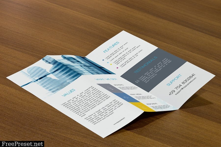 Creative Flyer Mockups XXA2NL