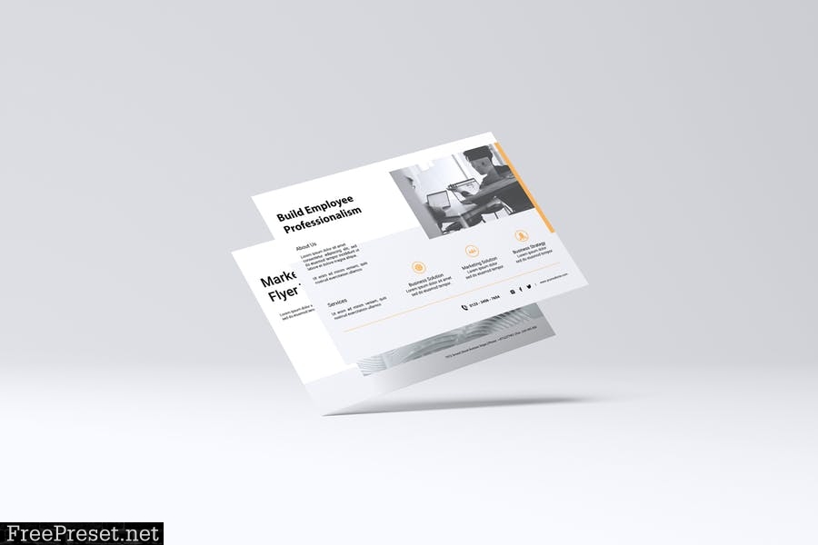 Flyer Mockup 7PVEZ3E