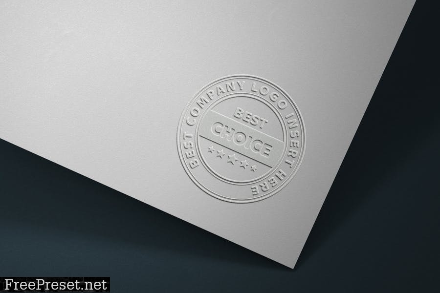 Logo on white paper - mockup template RK5MJL2