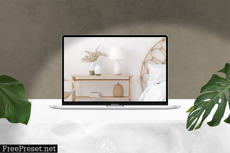 MacBook Pro Mockup 9TMDXBD