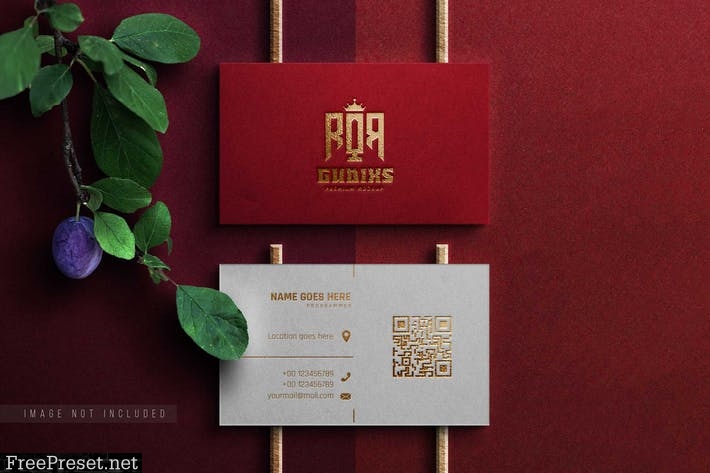 Realistic Mockup - Red Luxury Business Card DBB6SXN