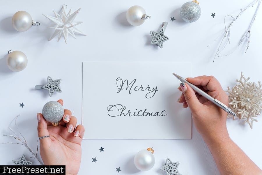 White Christmas Mockup card RNETQFM