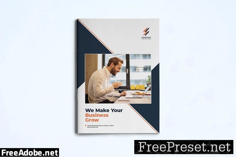 Business Brochure Template NRZUC8C