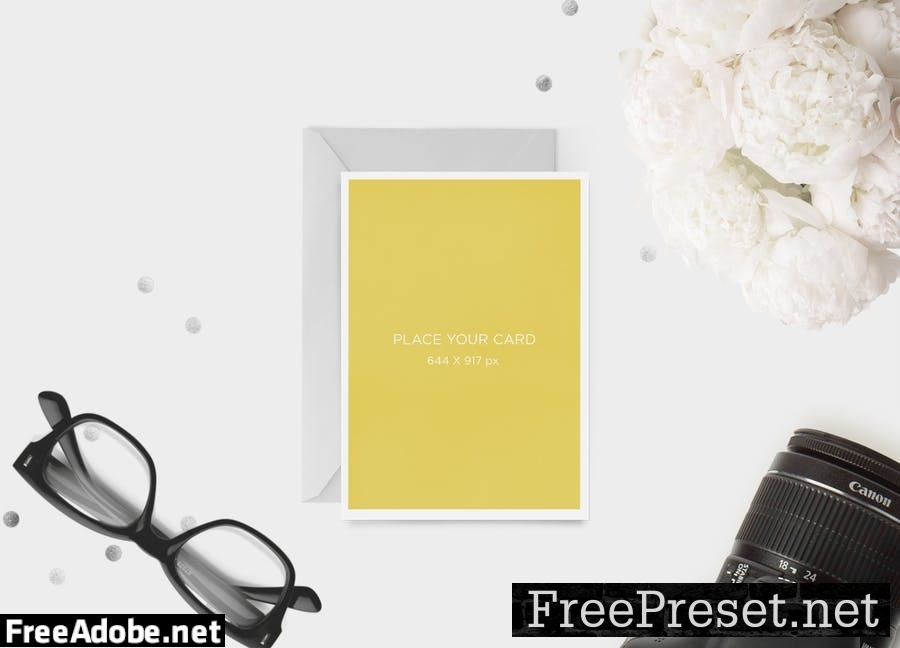 Greeting Card Mockups 36LTT3